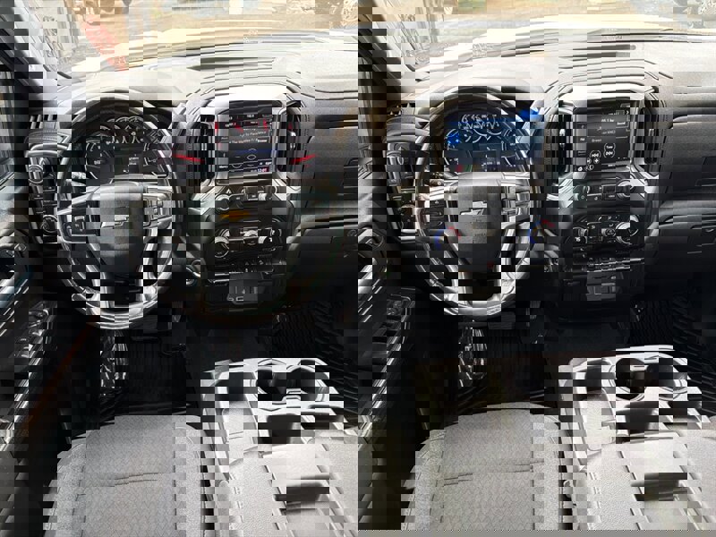 Used 2022 Chevrolet Silverado 1500 LT w/ Z71 Off-Road Package image 21