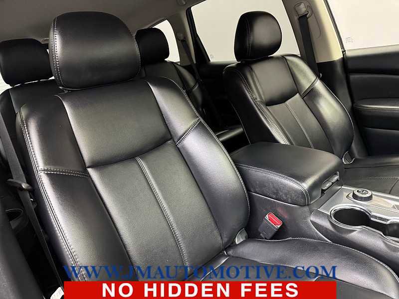 Used 2019 Nissan Pathfinder SL image 22