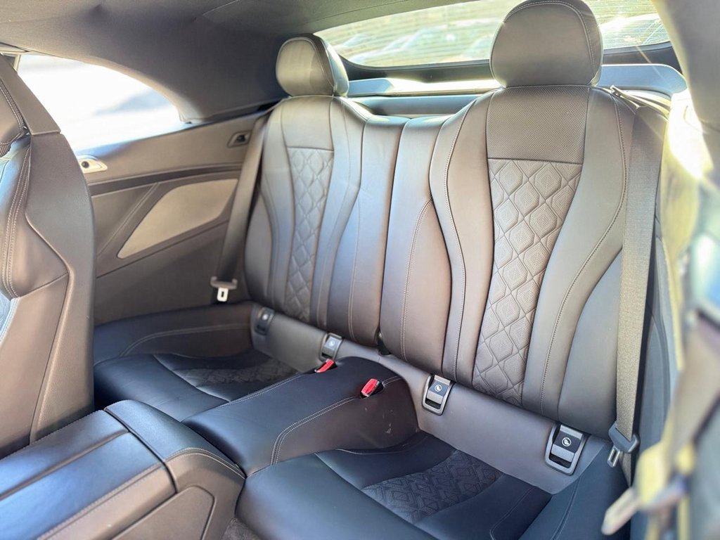 Used 2020 BMW M8 Convertible w/ Driving Assistance Package image 19
