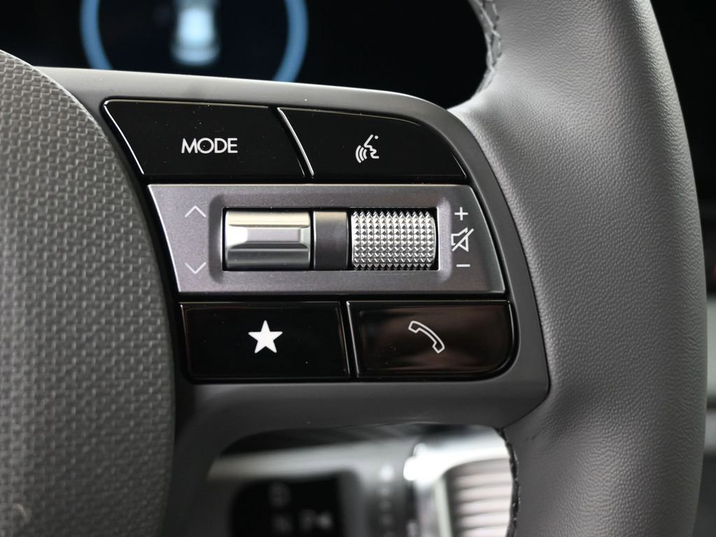 Used 2025 Hyundai Ioniq 5 Limited image 25