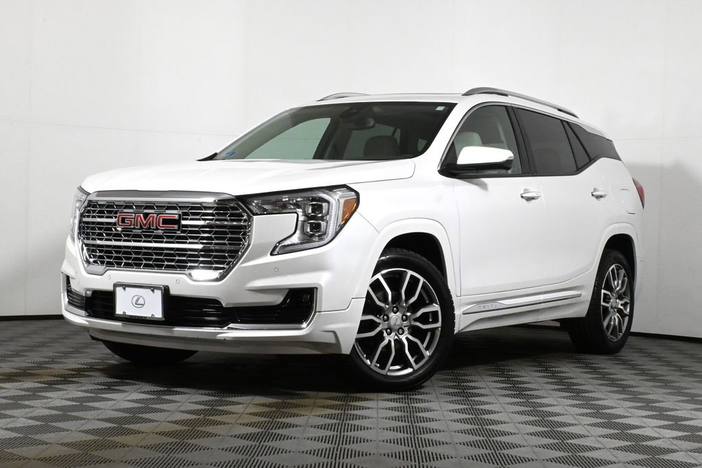Used 2023 GMC Terrain Denali