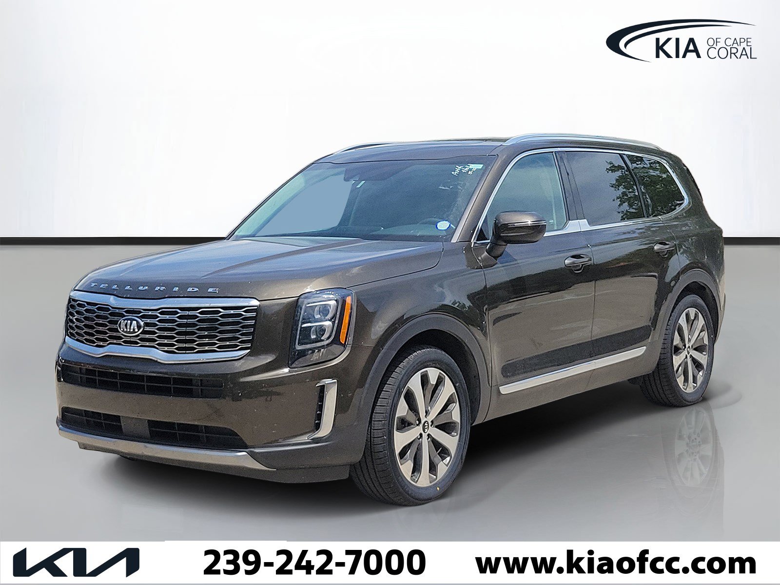 Used 2021 Kia Telluride EX w/ EX Premium Package AWD/4WD image 3
