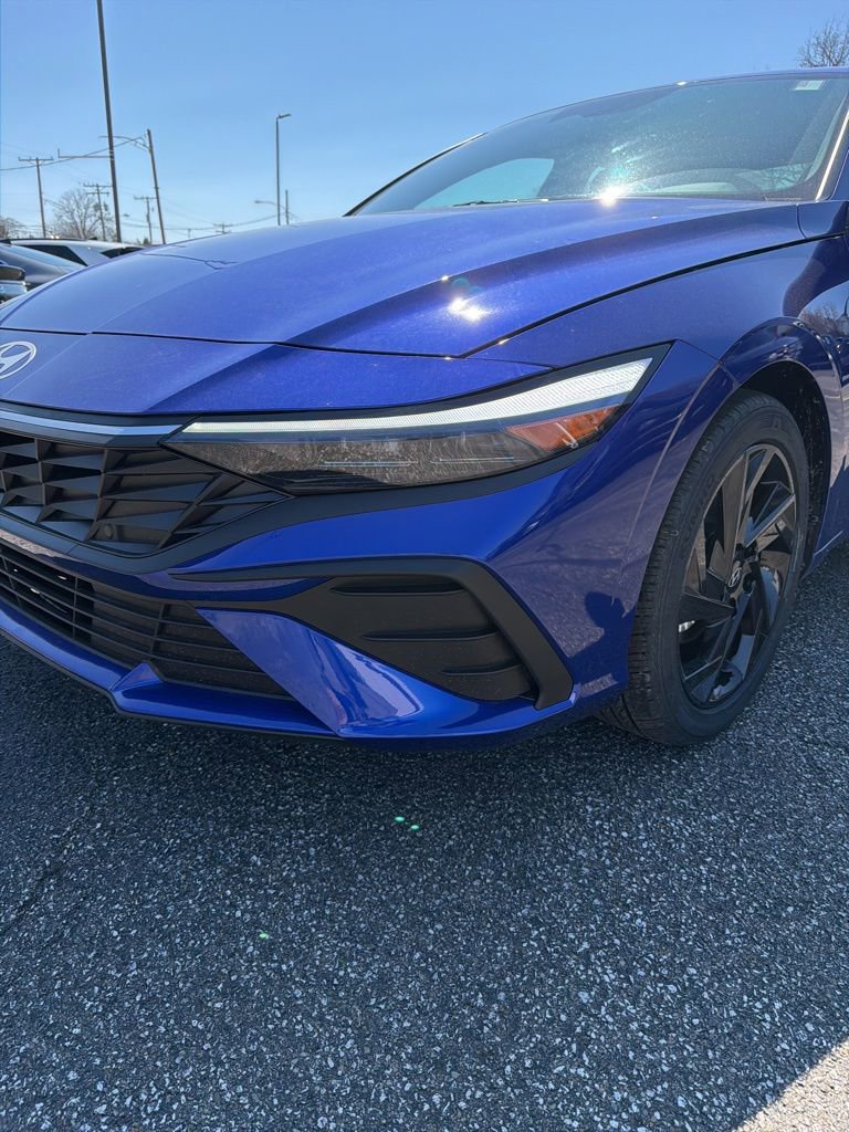 New 2026 Hyundai Elantra Sport FWD image 9