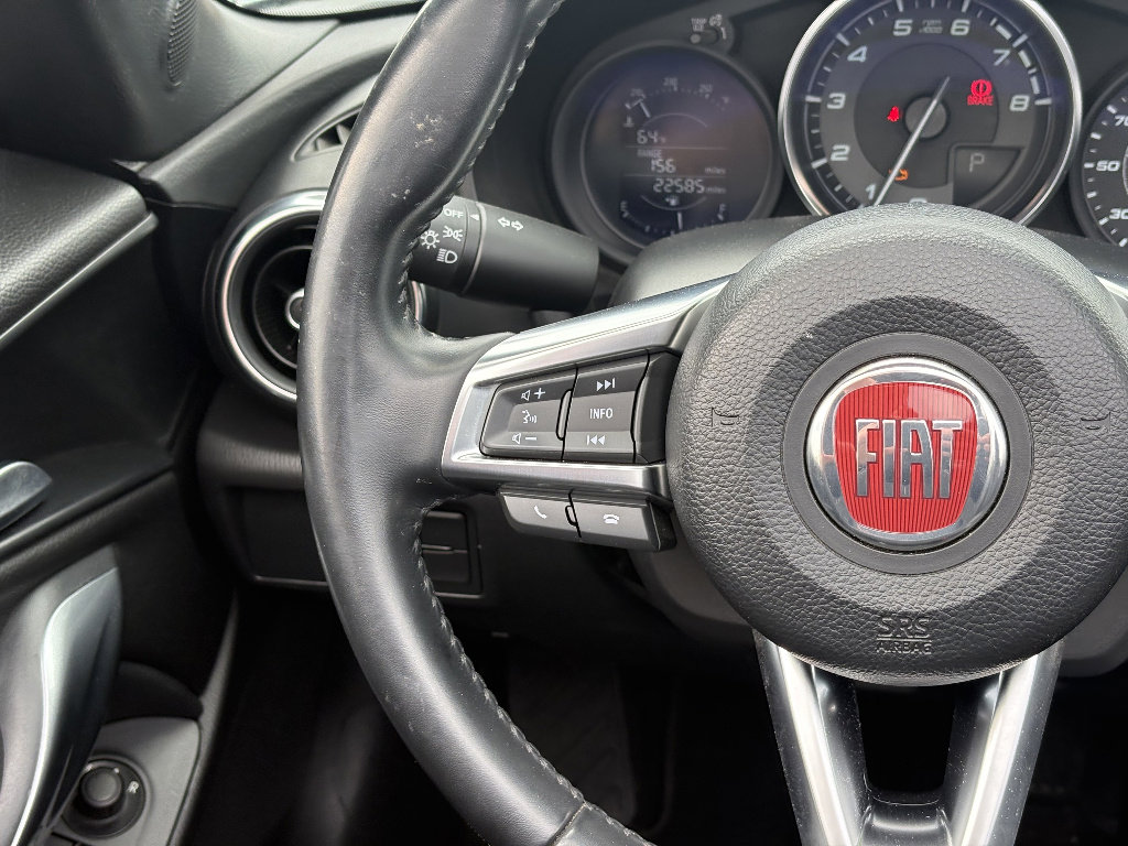 Used 2017 FIAT 124 Spider Classica RWD image 19