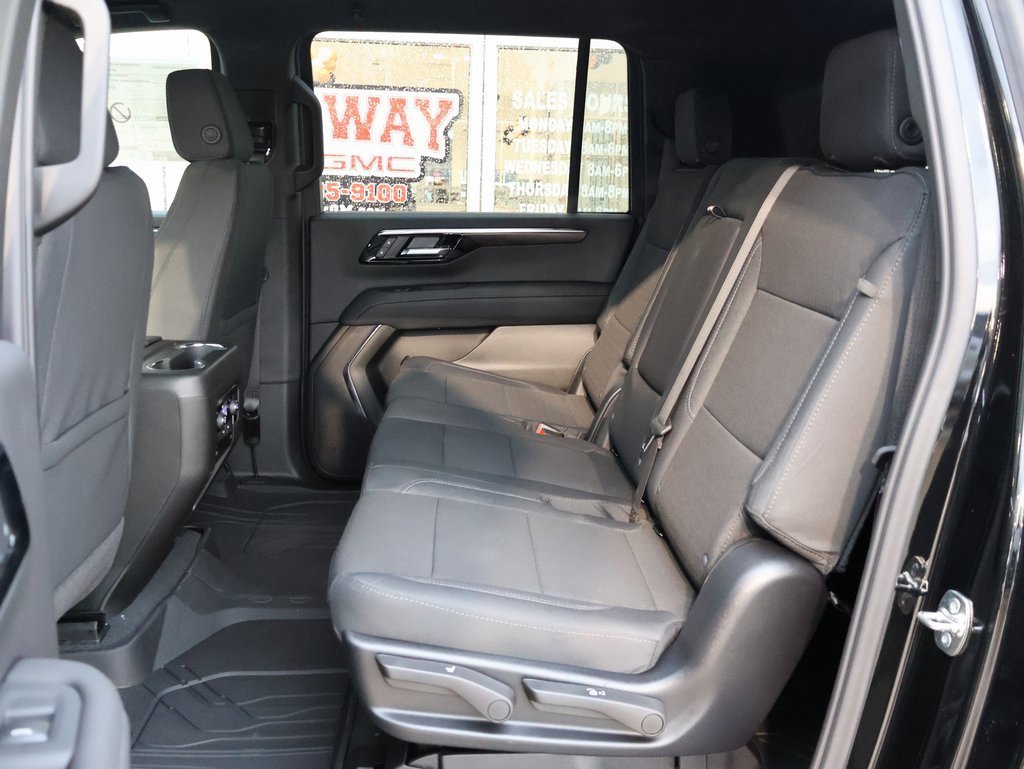 New 2026 Chevrolet Suburban LS image 28