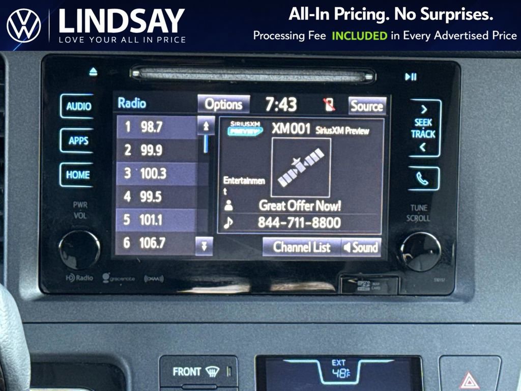 Used 2017 Toyota Sienna XLE Premium image 14