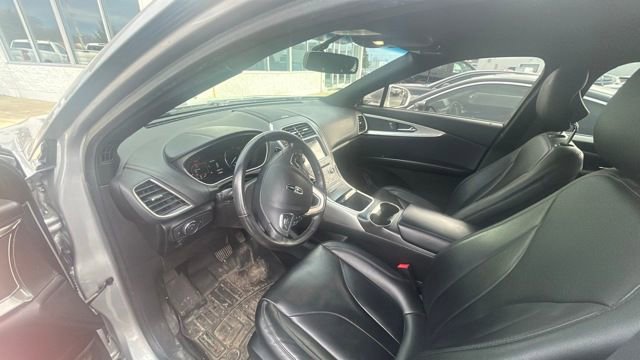 Used 2018 Lincoln MKX Premiere image 2