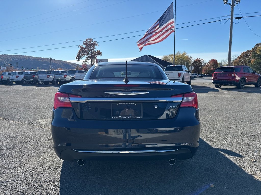 Used 2014 Chrysler 200 Limited image 6