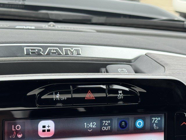 New 2026 RAM 2500 Laramie w/ Night Edition image 19