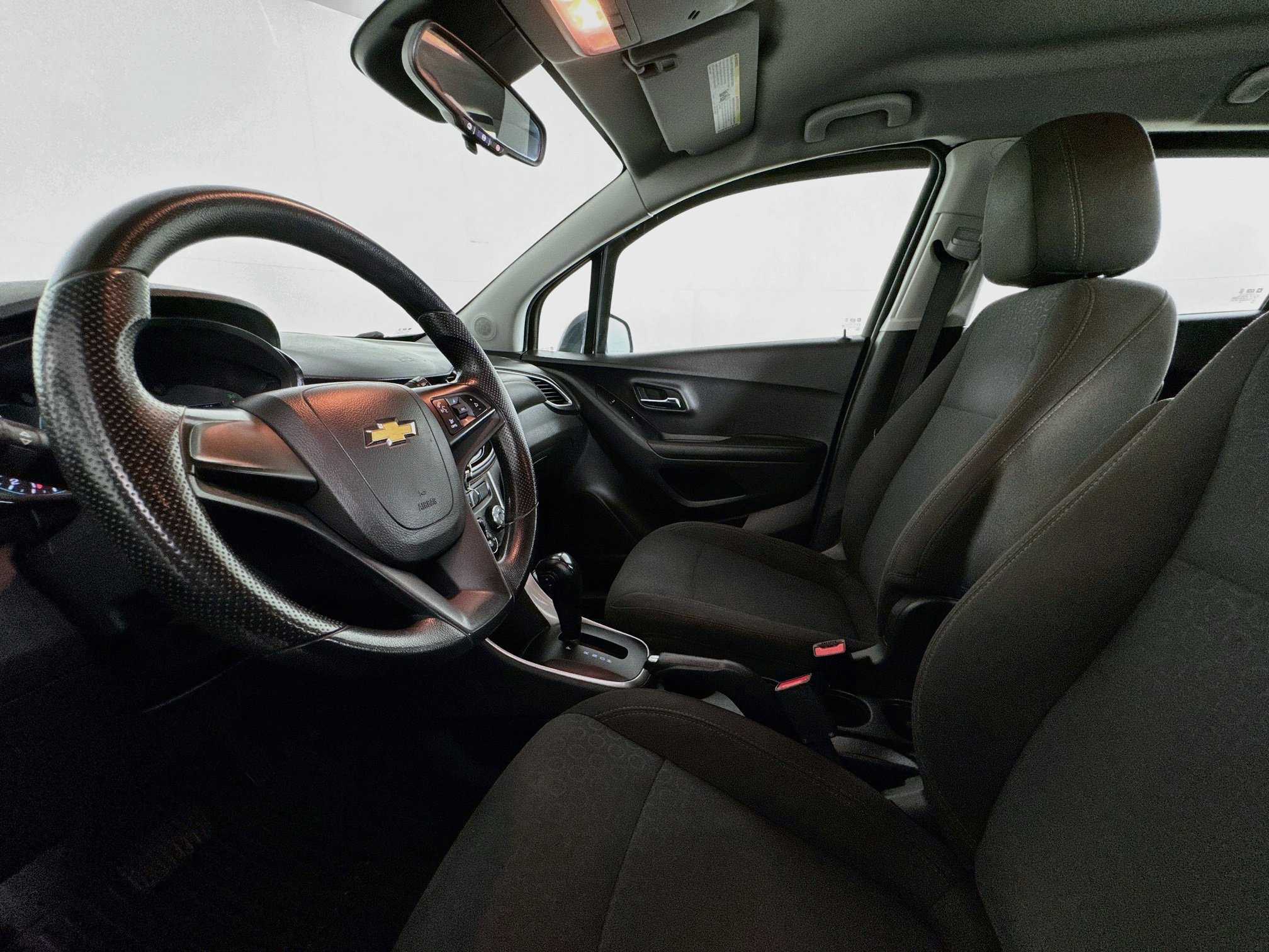 Used 2021 Chevrolet Trax LS FWD image 18