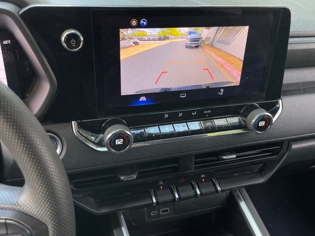 Used 2025 Chevrolet Colorado Trail Boss image 18