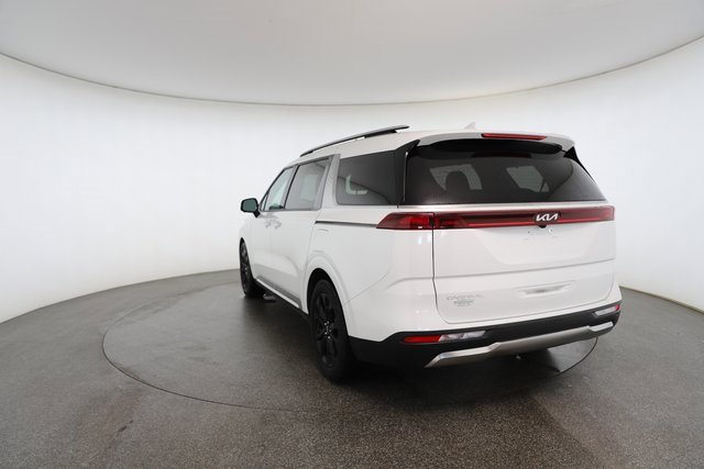 Used 2024 Kia Carnival SX image 12