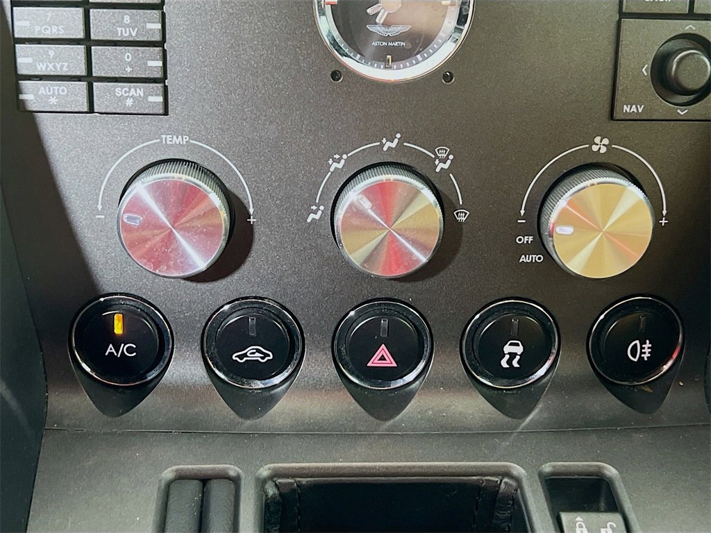 Used 2008 Aston Martin V8 Vantage Roadster image 17