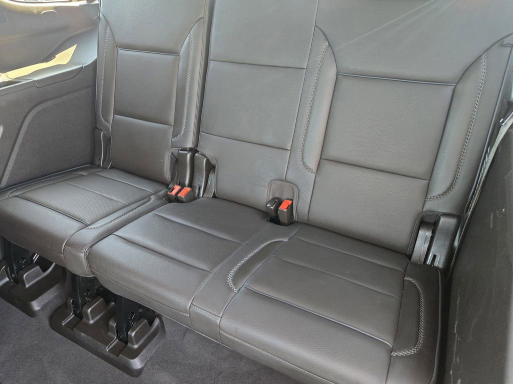 Used 2021 GMC Yukon Denali w/ Denali Premium Package AWD/4WD image 30