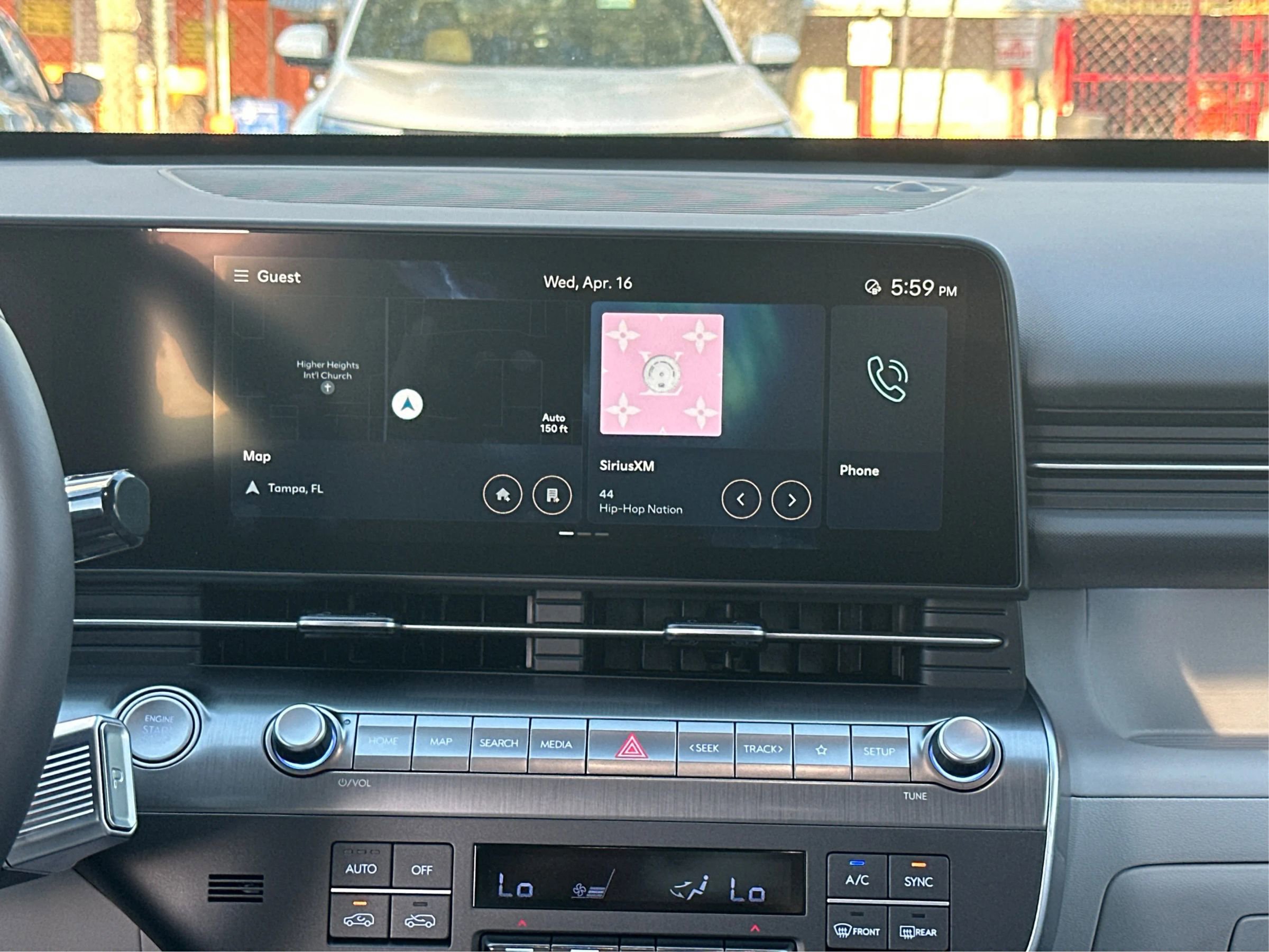 Used 2024 Hyundai Kona Limited image 9