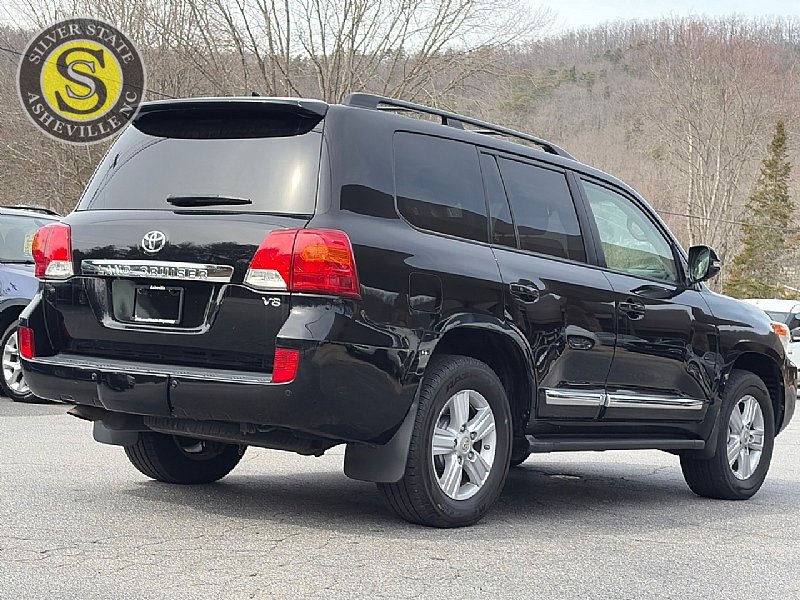 Used 2013 Toyota Land Cruiser AWD/4WD image 6