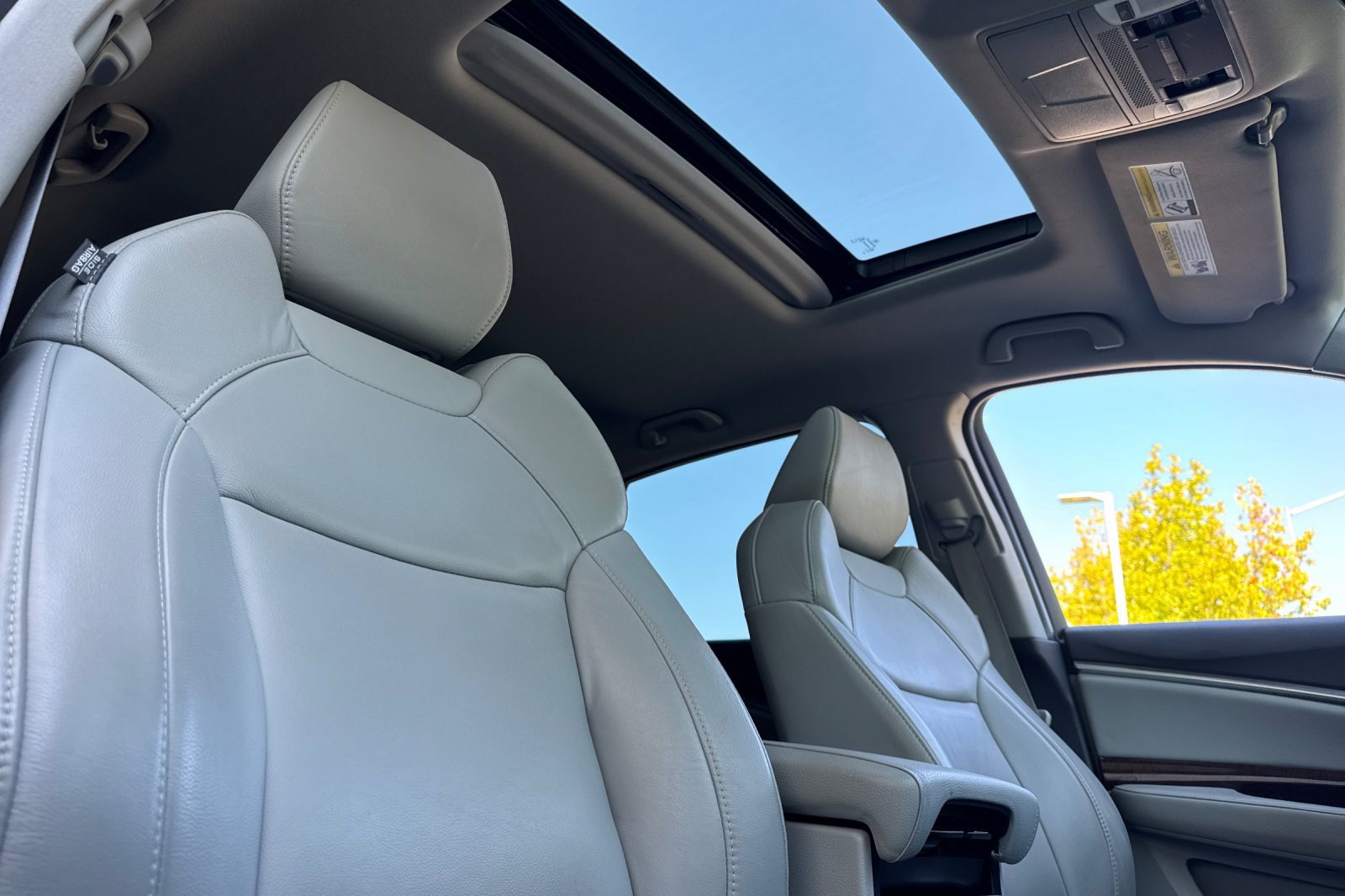 Used 2020 Acura MDX SH-AWD image 25