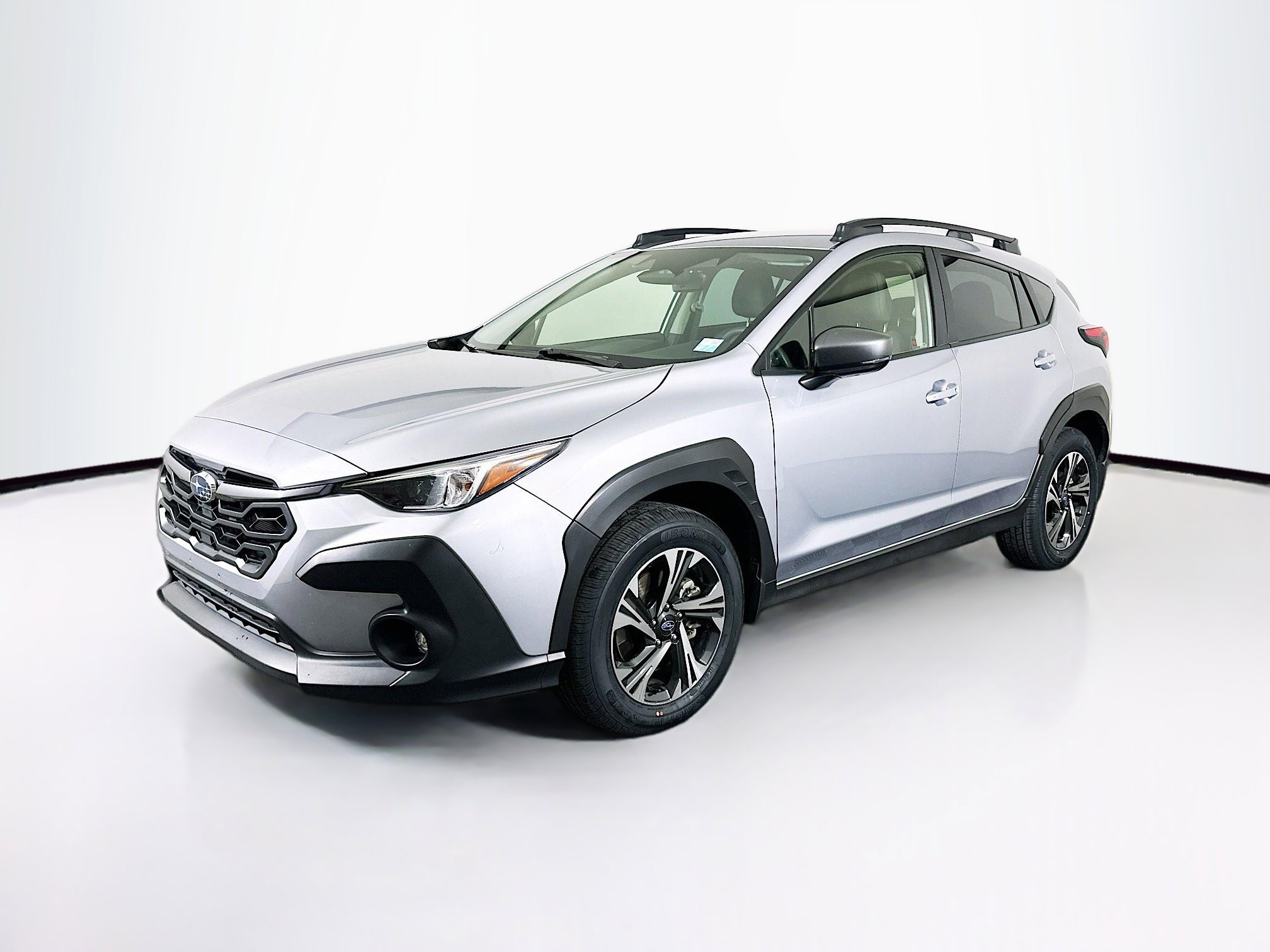 Used 2024 Subaru Crosstrek 2.0i Premium image 3