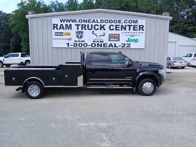 Used 2021 RAM 4500 4x4 Crew Cab DRW image 2