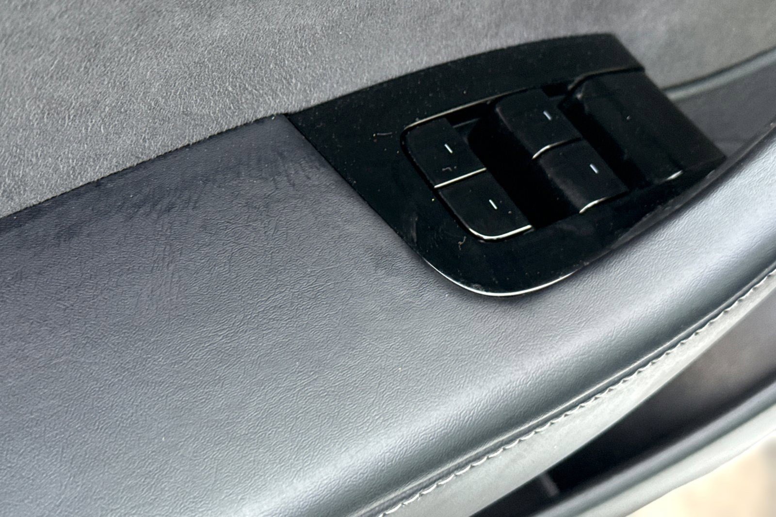 Used 2020 Tesla Model 3 Standard Range image 12