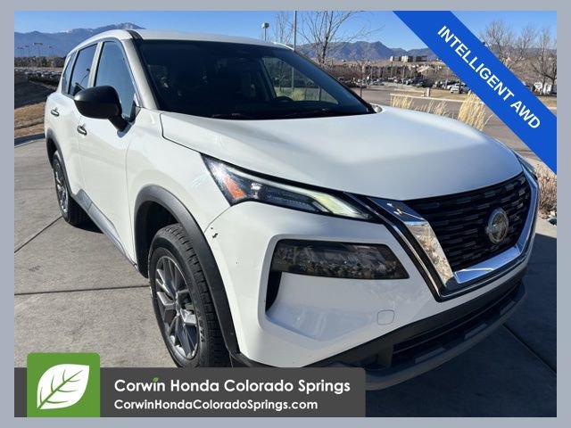 Used 2023 Nissan Rogue S image 1