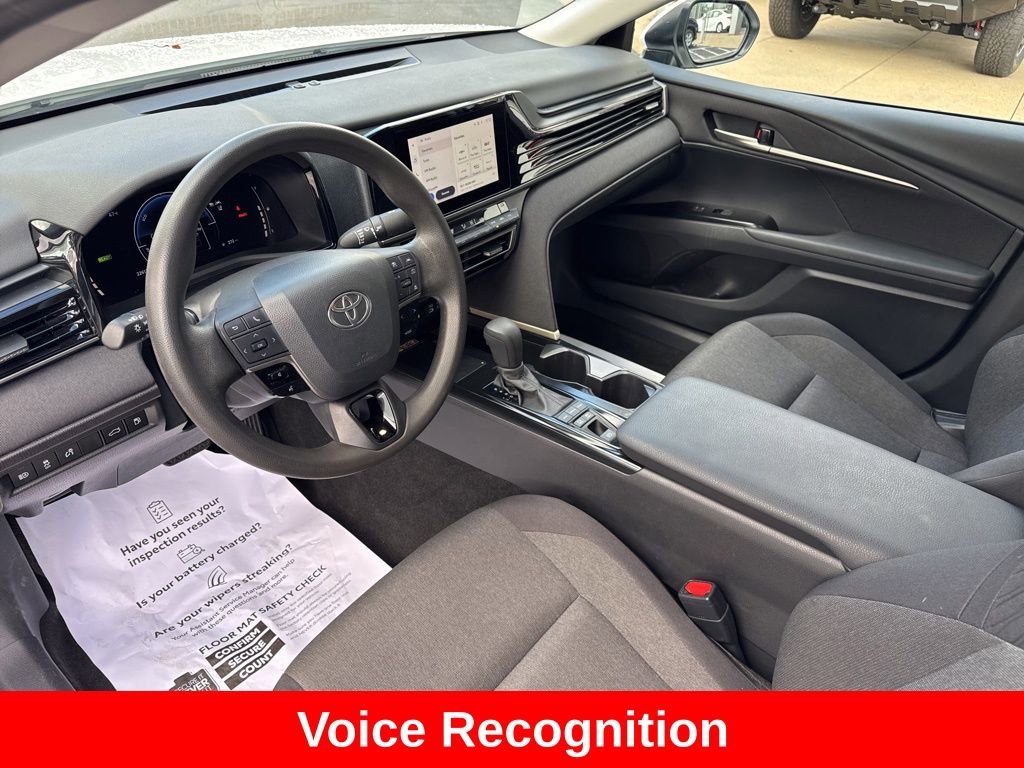 Used 2025 Toyota Camry LE image 14