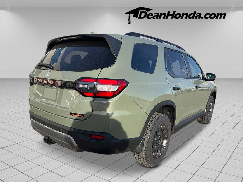 New 2026 Honda Pilot TrailSport image 5