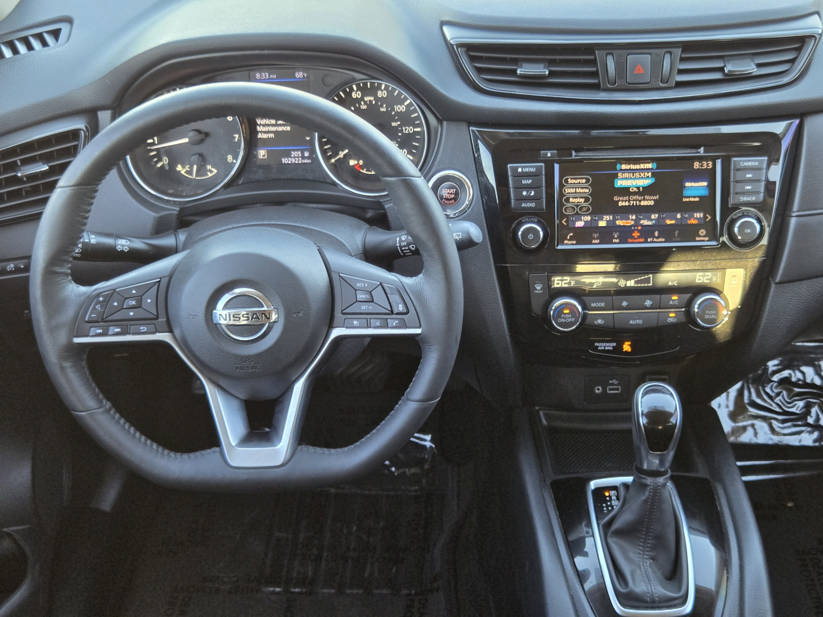 Used 2018 Nissan Rogue SV w/ Premium Package FWD image 24
