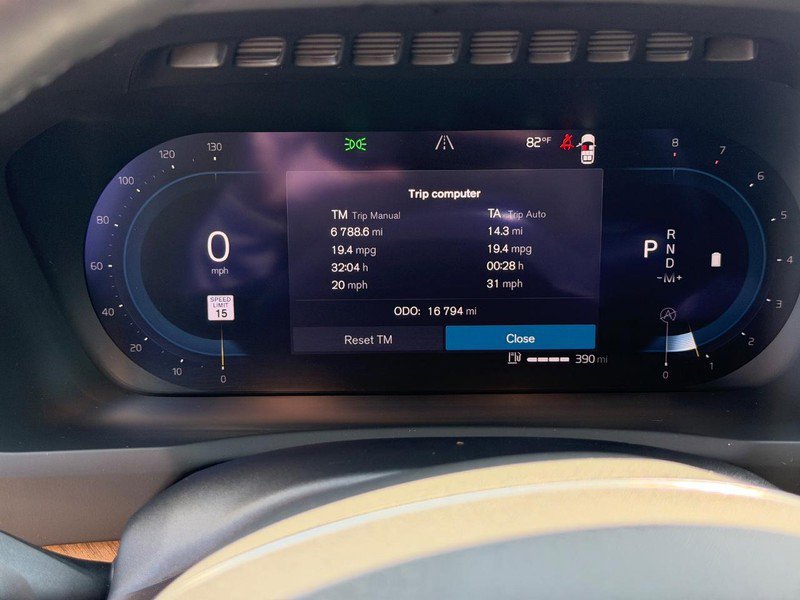 Certified 2023 Volvo XC90 B6 Plus w/ Protection Package Premier image 24