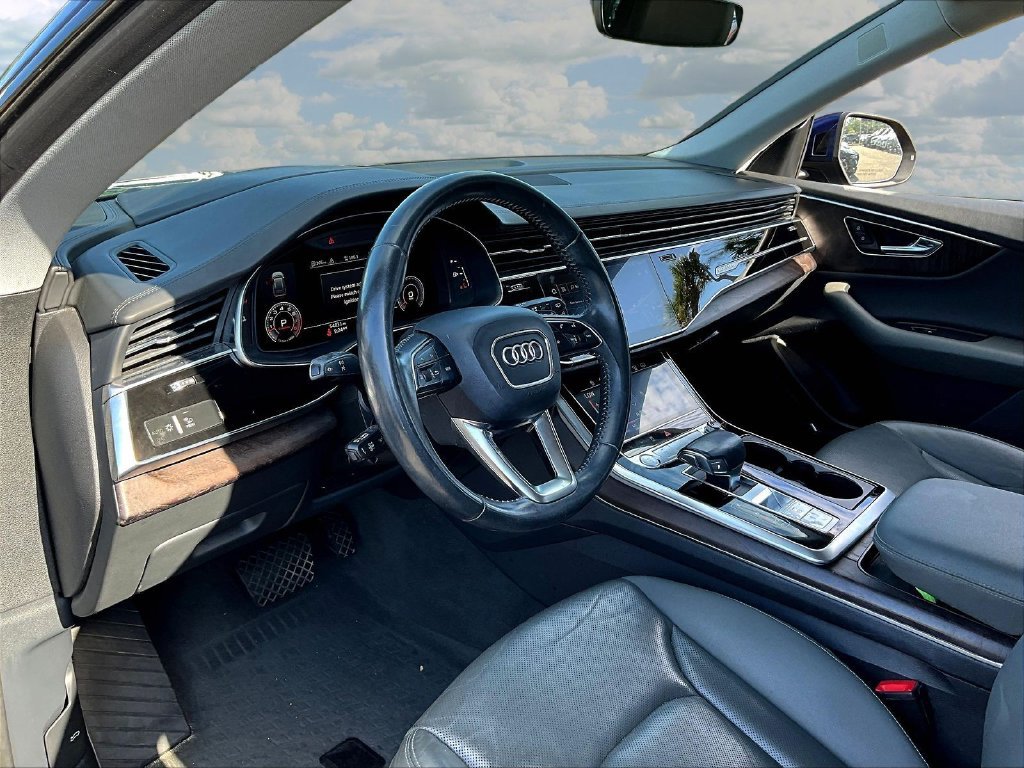 Used 2019 Audi Q8 Prestige w/ Adaptive Chassis Package AWD/4WD image 17