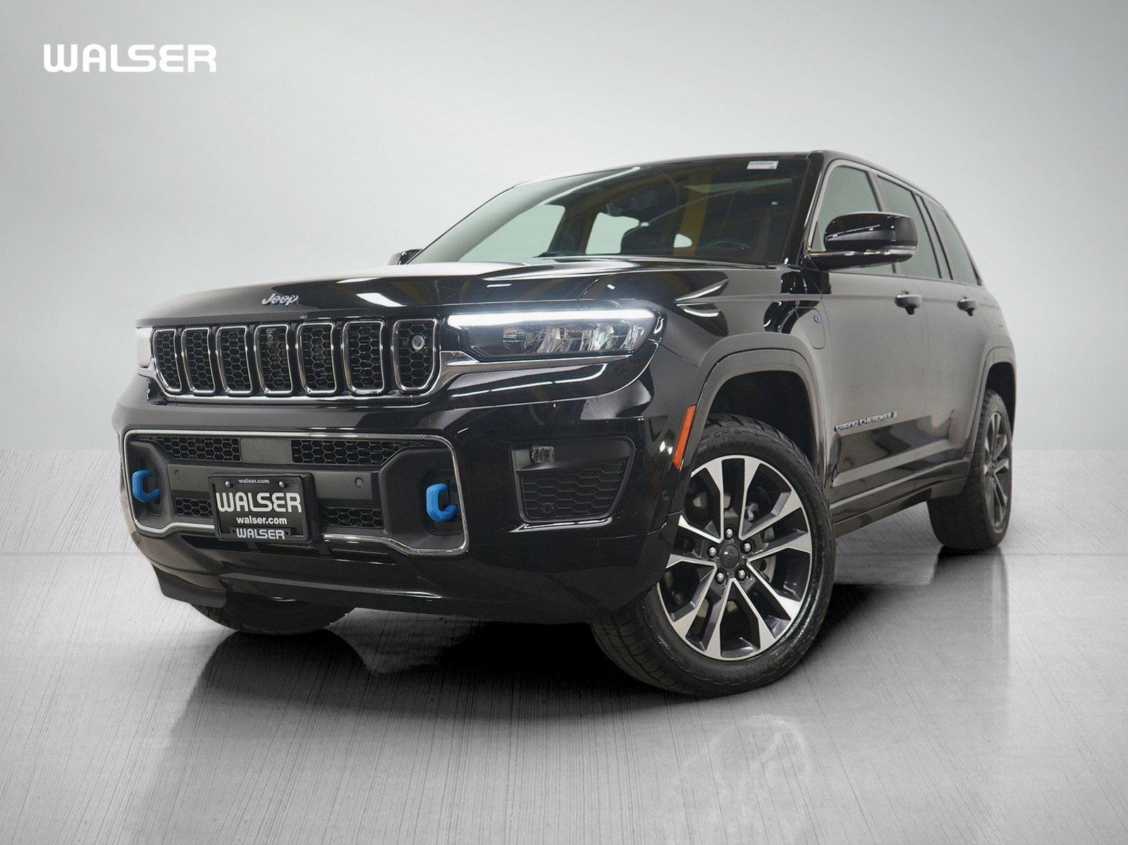 Used 2023 Jeep Grand Cherokee Overland w/ Advanced Protech Group III image 1