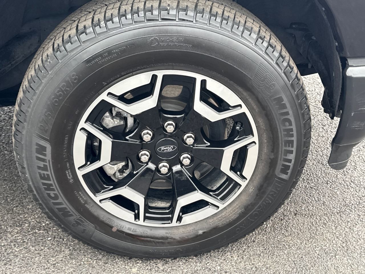 Used 2023 Ford F150 Lightning Pro image 9