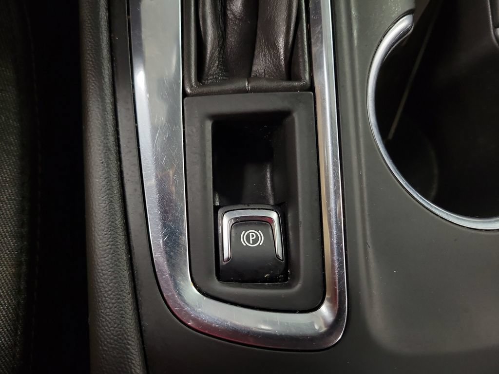 Used 2022 Chevrolet Equinox LT FWD image 16