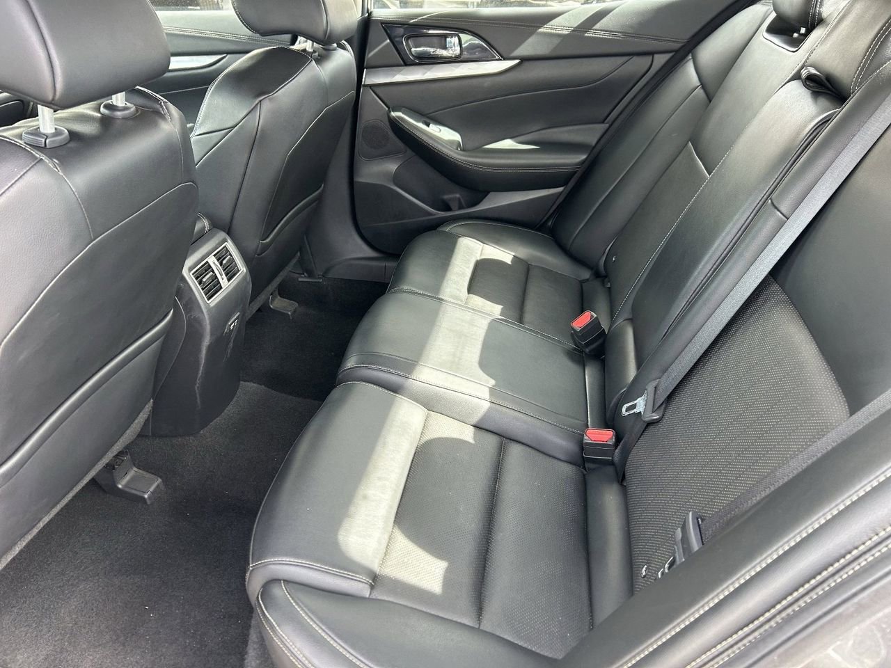 Certified 2021 Nissan Maxima 3.5 SV w/ Floor Mat Group image 14