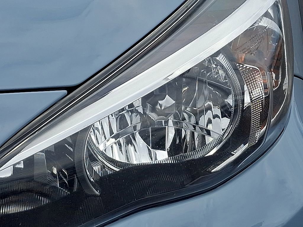 Used 2019 Subaru Crosstrek 2.0i Premium image 9