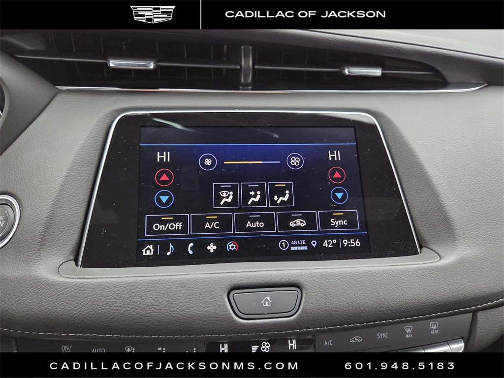 Certified 2023 Cadillac XT4 Premium Luxury image 14