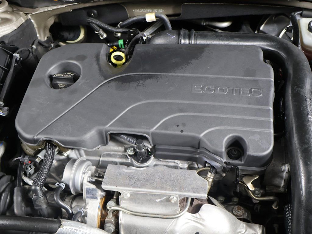 Used 2022 Chevrolet Malibu LS image 13