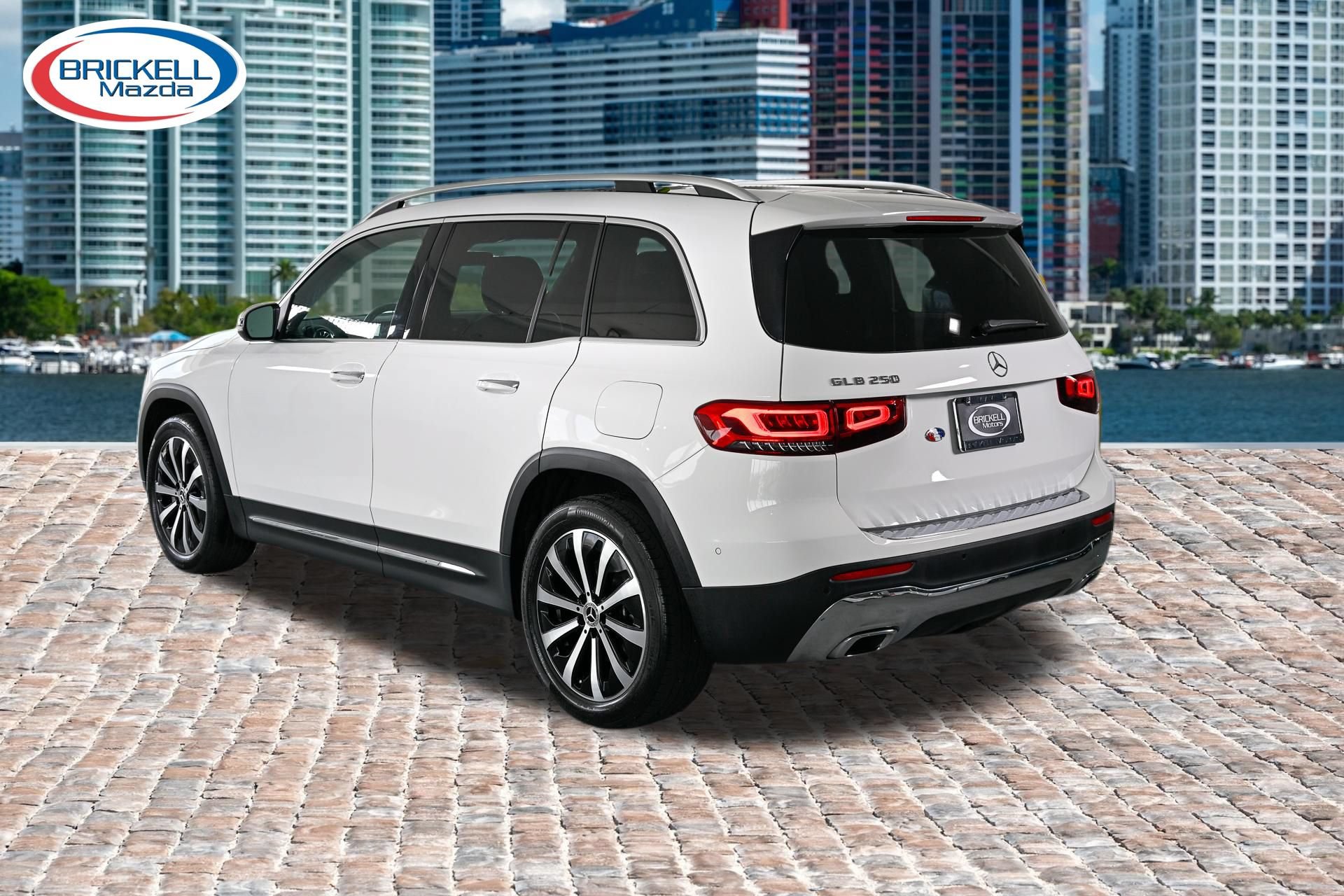 Used 2022 Mercedes-Benz GLB 250 image 12