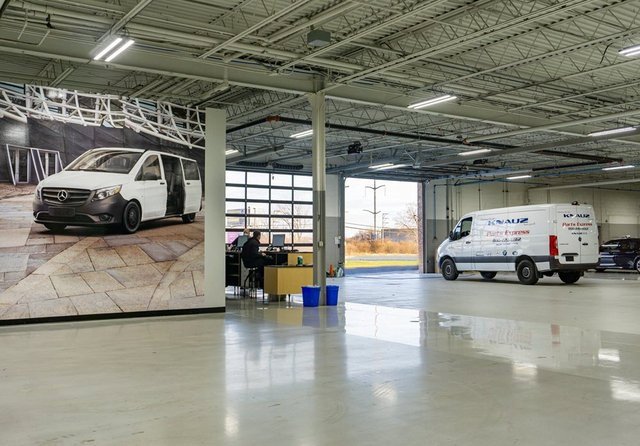 Used 2024 Mercedes-Benz Sprinter 144 Cargo image 24