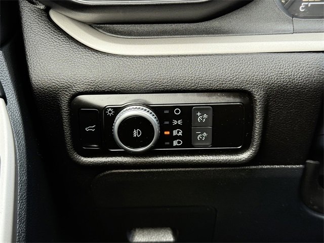 Certified 2022 Ford Explorer XLT w/ Equipment Group 202A image 22