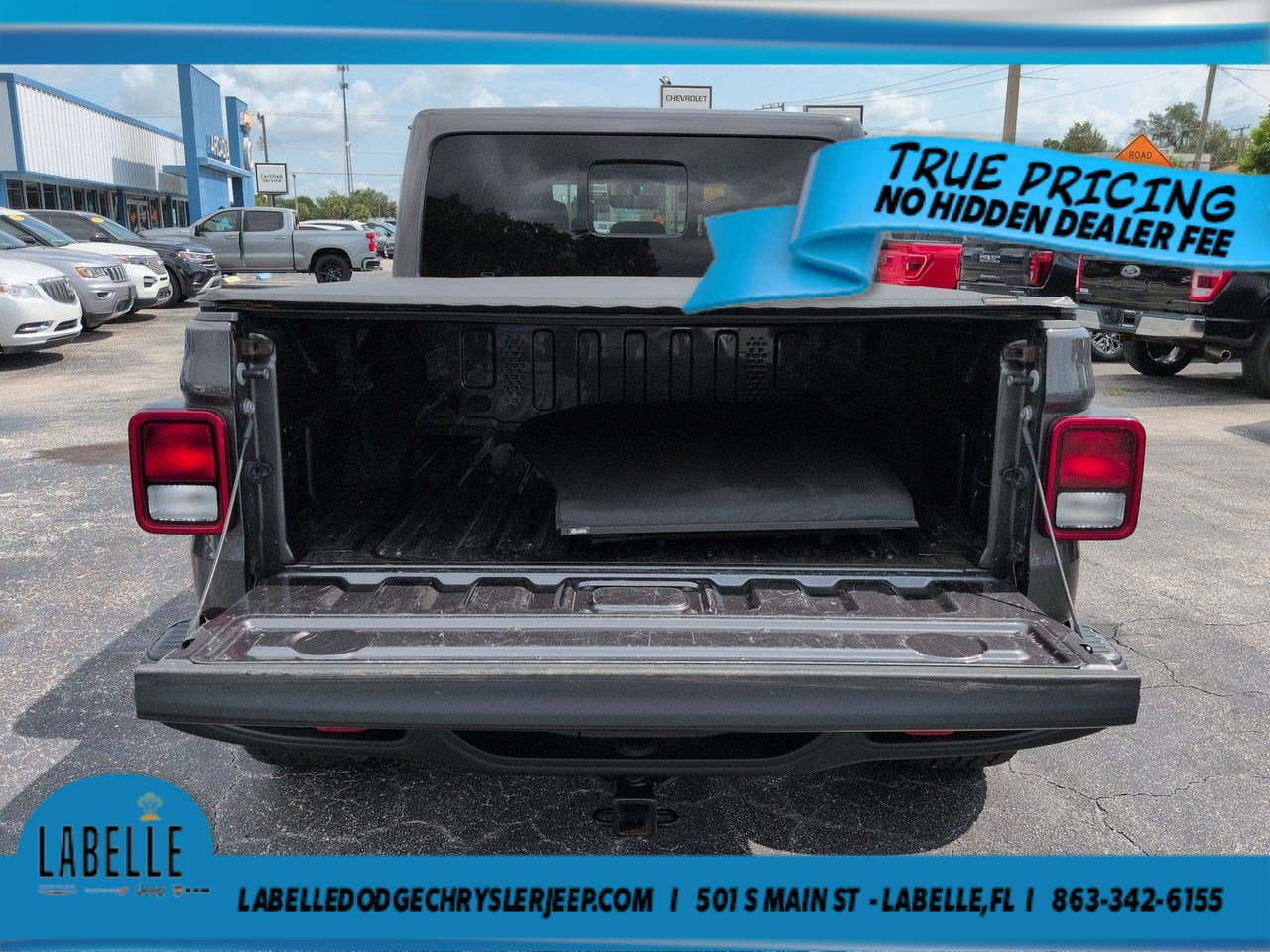 Used 2022 Jeep Gladiator Rubicon w/ Cold Weather Group AWD/4WD image 13