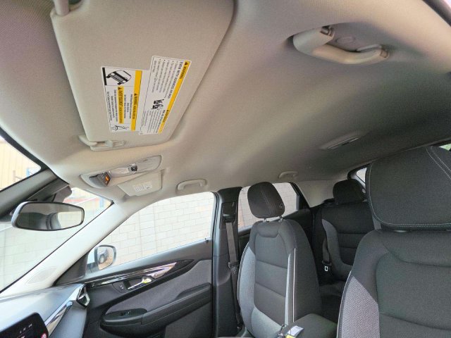 Used 2026 Chevrolet TrailBlazer LT AWD/4WD image 7