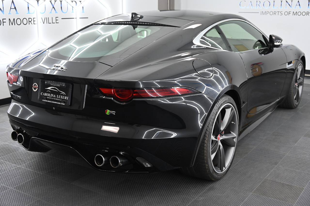 Used 2019 Jaguar F-TYPE R AWD/4WD image 4
