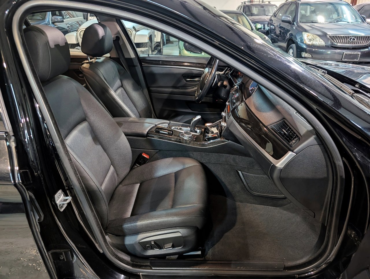 Used 2016 BMW 528i xDrive Sedan image 30
