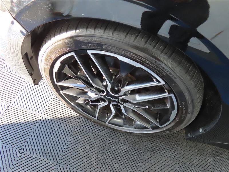 Used 2023 Kia K5 GT FWD image 6