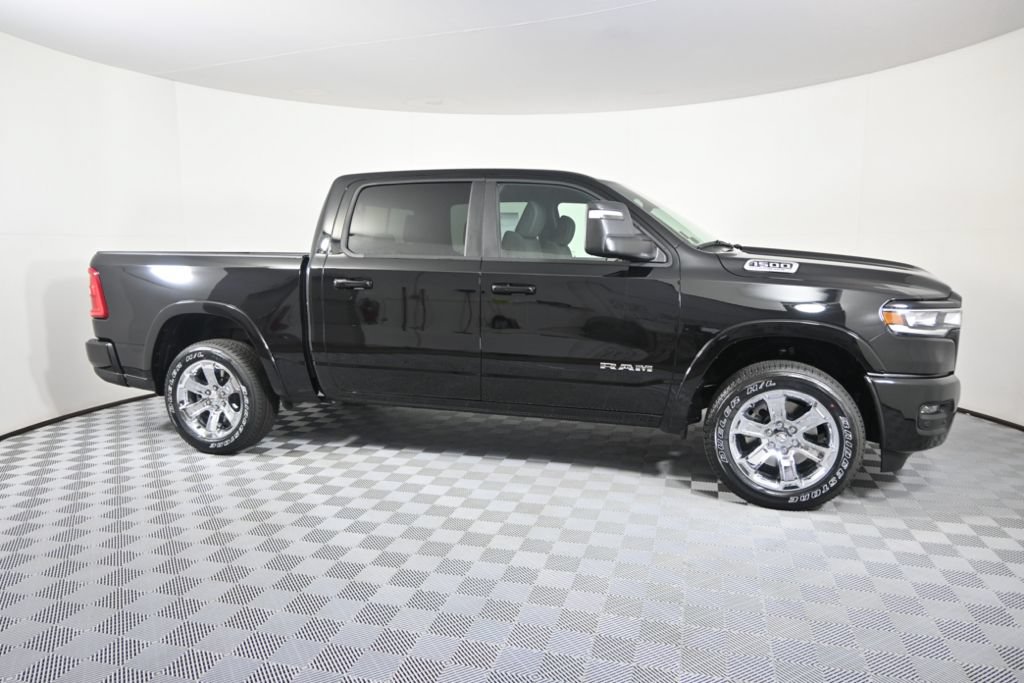 Used 2026 RAM 1500 Big Horn AWD/4WD image 9