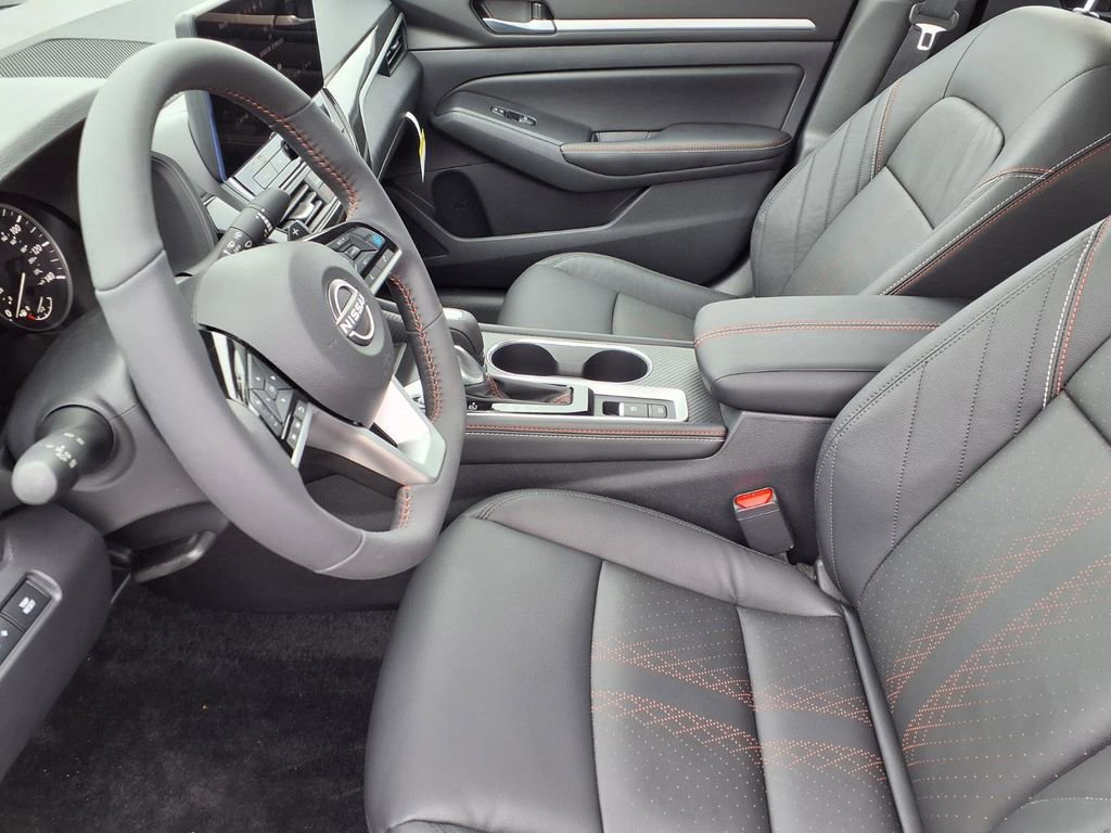 New 2026 Nissan Altima 2.5 SR w/ SR Premium Package FWD image 15