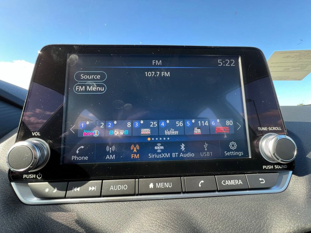 Certified 2025 Nissan Sentra SR image 22