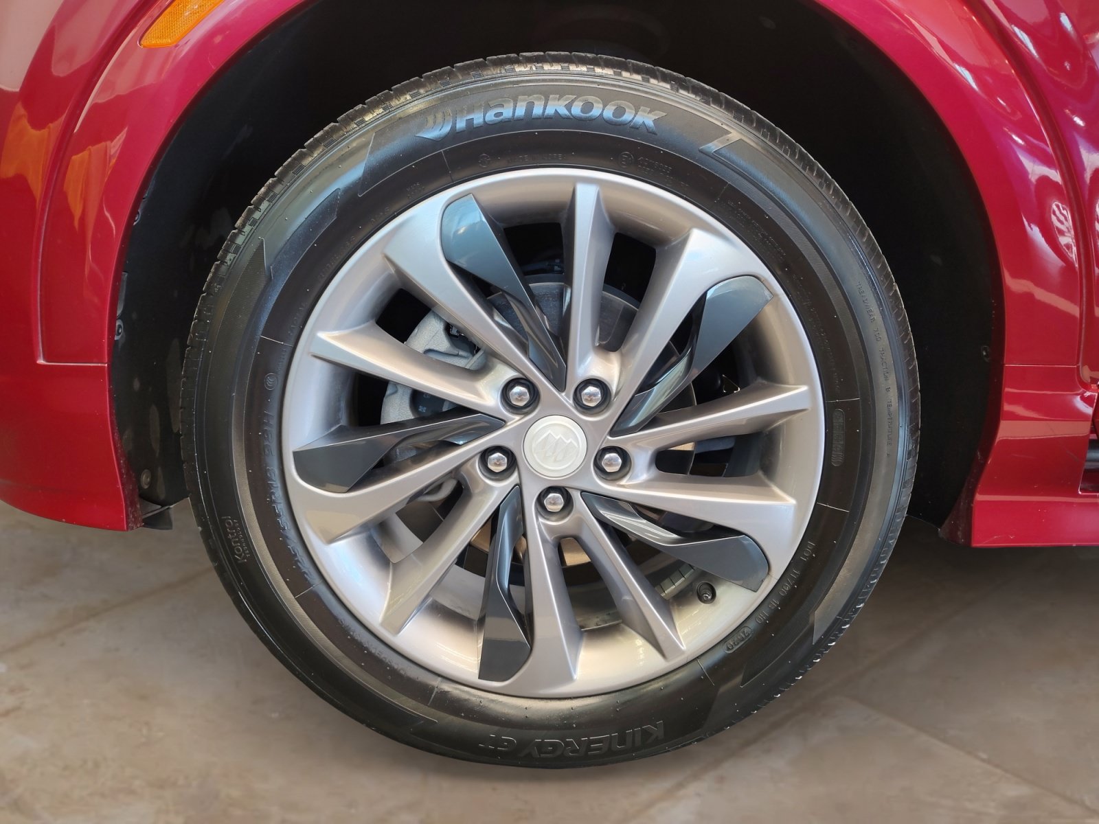 Used 2020 Buick Encore GX Select w/ Sport Touring Package FWD image 27