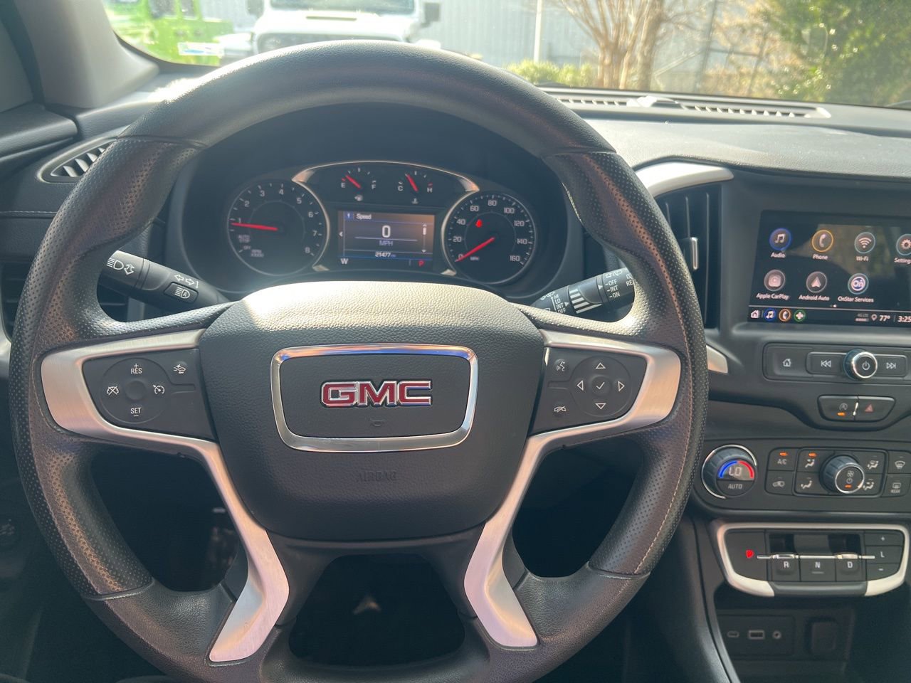 Used 2022 GMC Terrain SLE w/ Driver Convenience Package image 26
